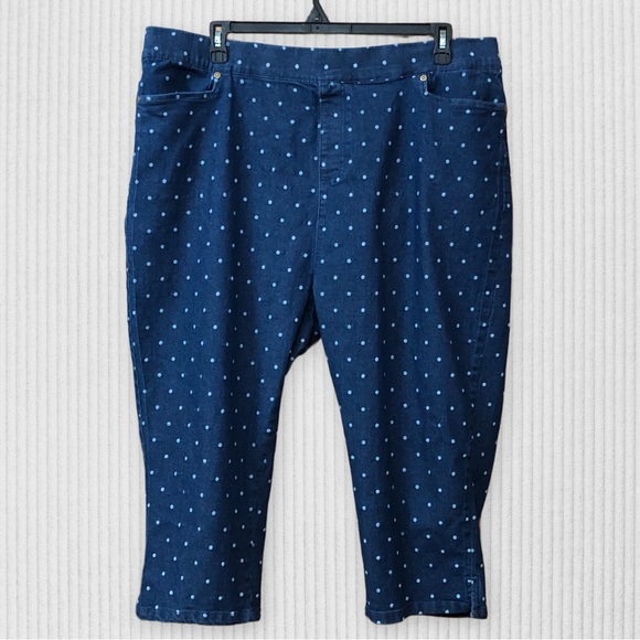 CW Classics Blue Denim Polka Dot Print Pull-On Jean Capris - Picture 13 of 14
